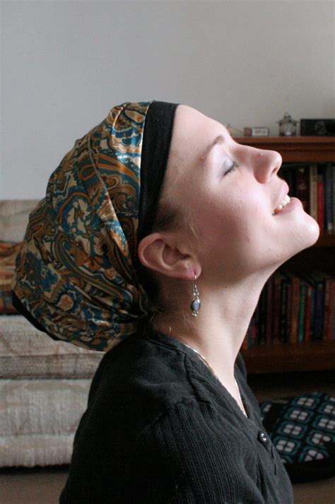 Exploring the Importance of Pagan Head Coverings in Community Rituals